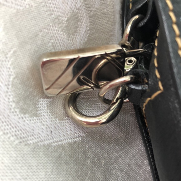 Furla leather shoulder bag.  Excellent Condition.  Flawless. - Picture 11 of 16